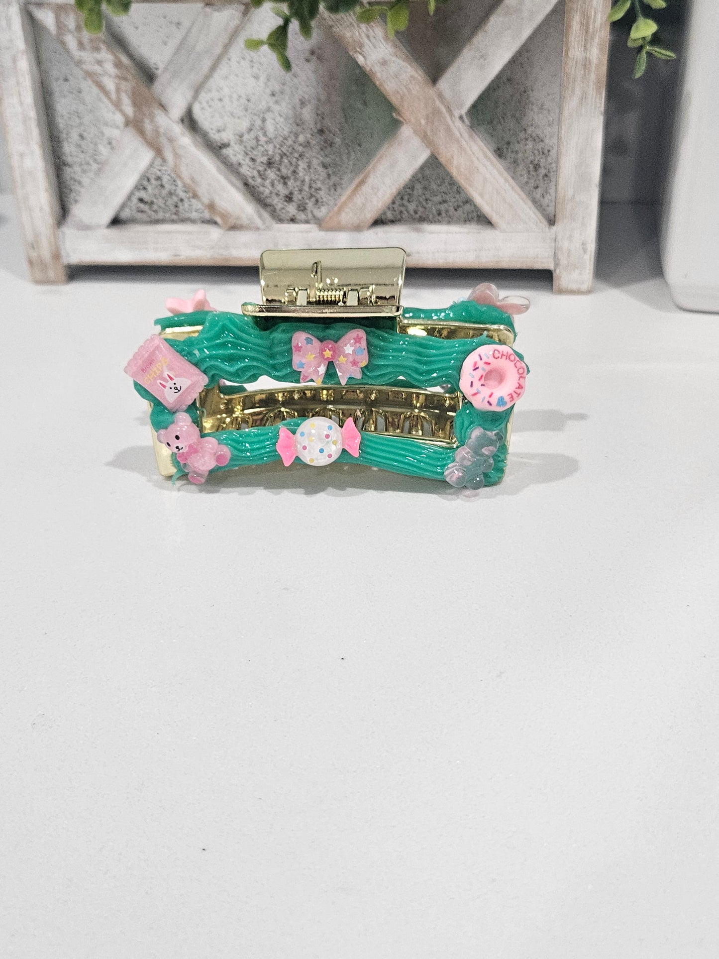 Green Goddess claw clip